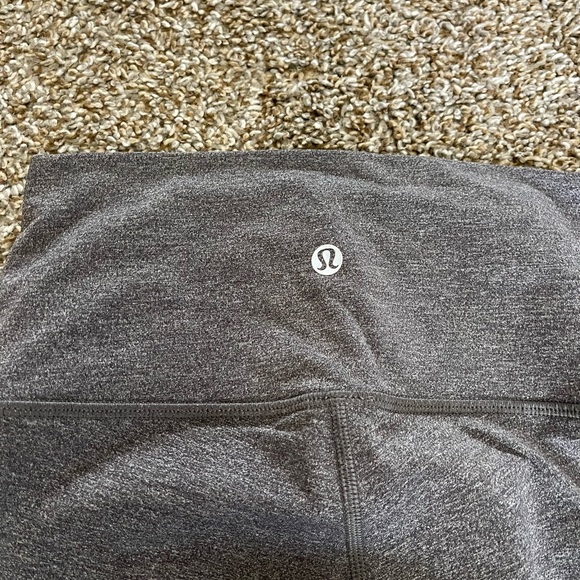 Gray lululemon wunder under leggings size 4 - Picture 3 of 7